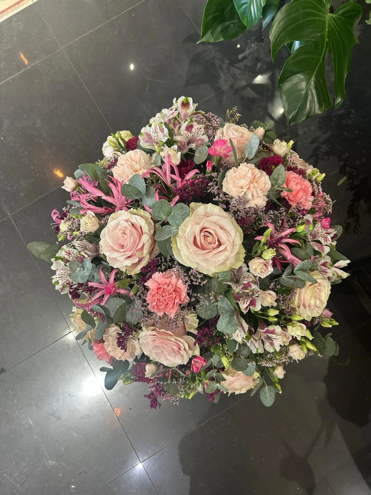 Deuils — composition florale PAELORIA